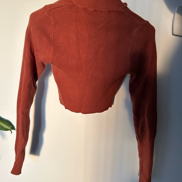 Cropped Quarter-zip - Picture 2 of 2